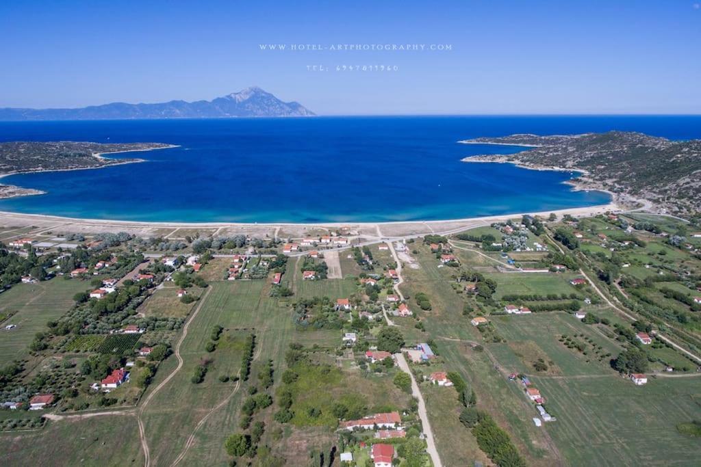 Traditionelles Appartement Athos Shadow Am Meer Paralia Sikias Exterior foto